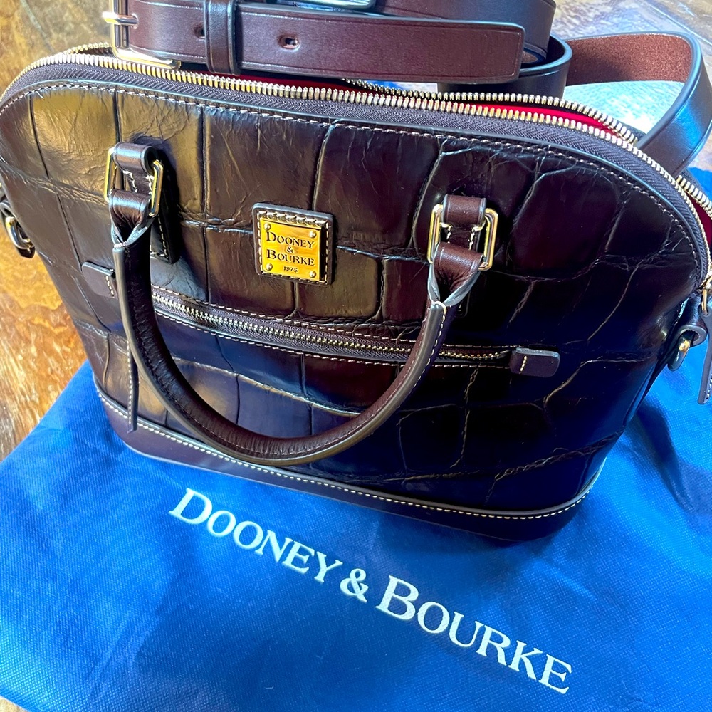 Dooney & Bourke Bag